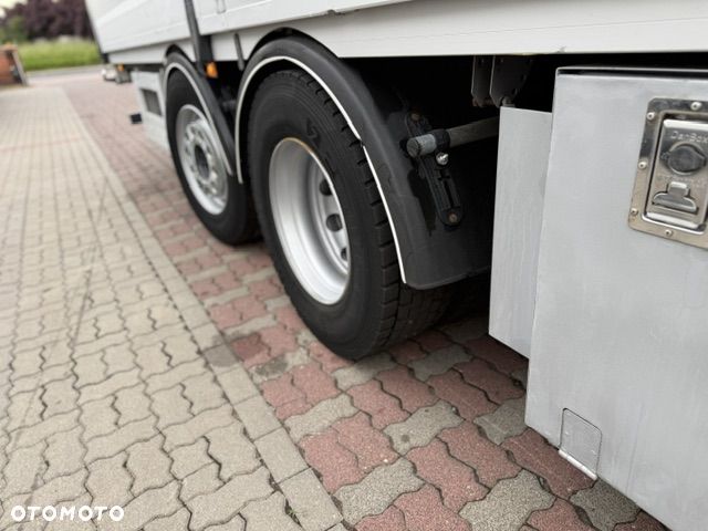 Volvo FM 330 6x2 Skrzynia 9M - 12