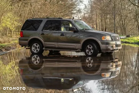 Ford Expedition - 17