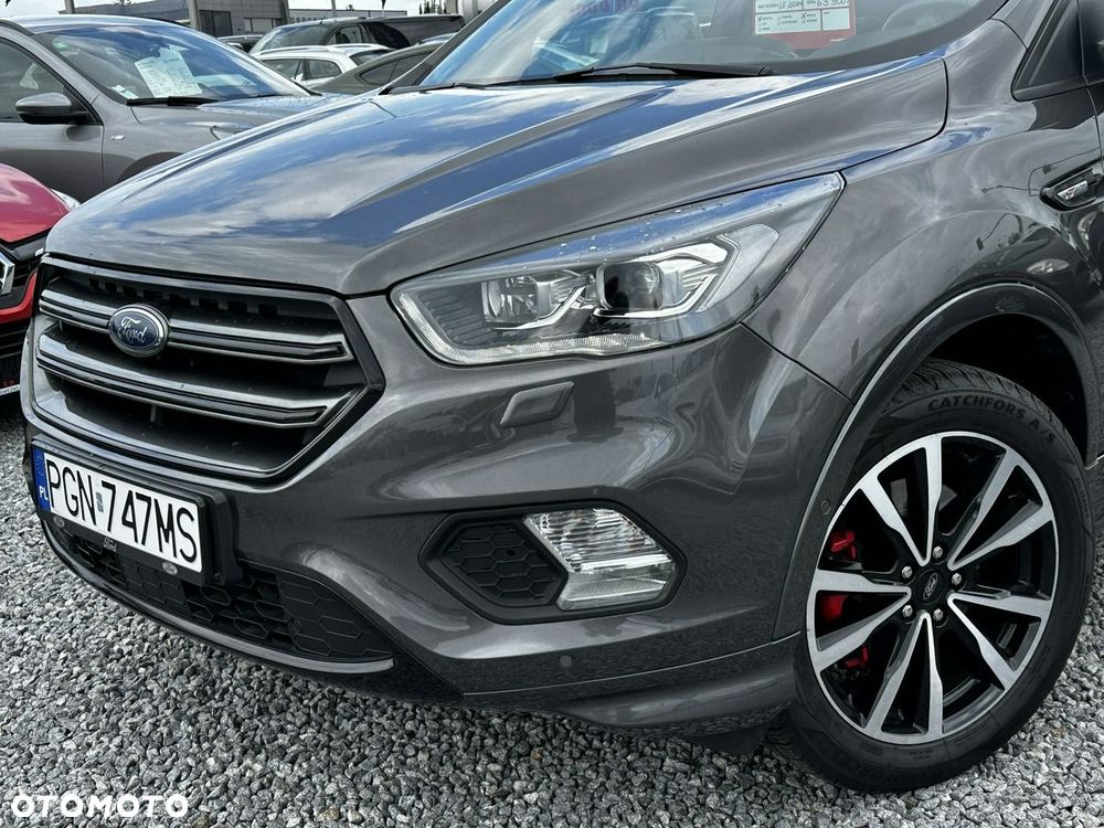 Ford Kuga - 1