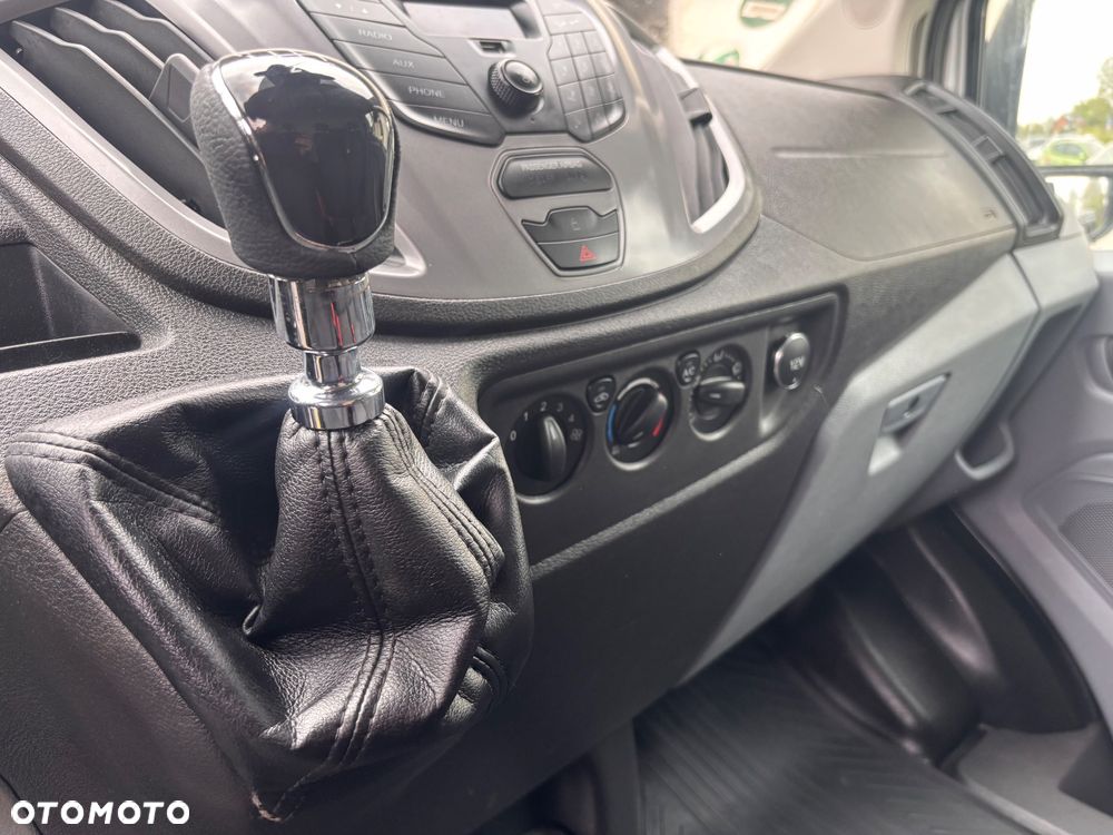 Ford Transit - 17