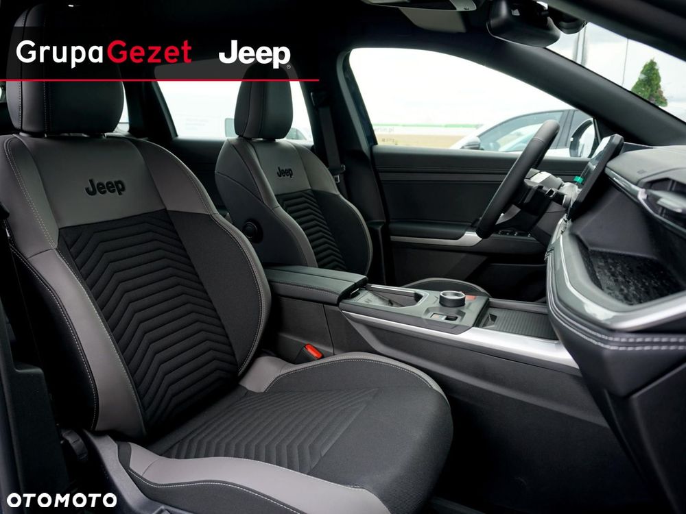 Jeep Compass - 10