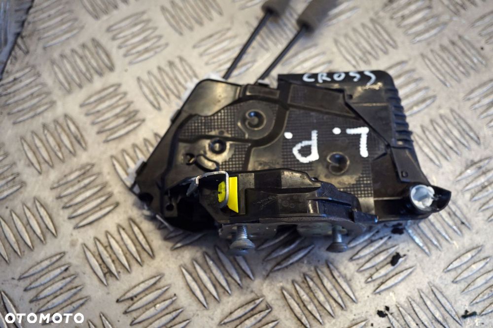 ZAMEK DRZWI LEWY PRZÓD YARIS CROSS 69040-K0041 TOYOTA 2020- - 3