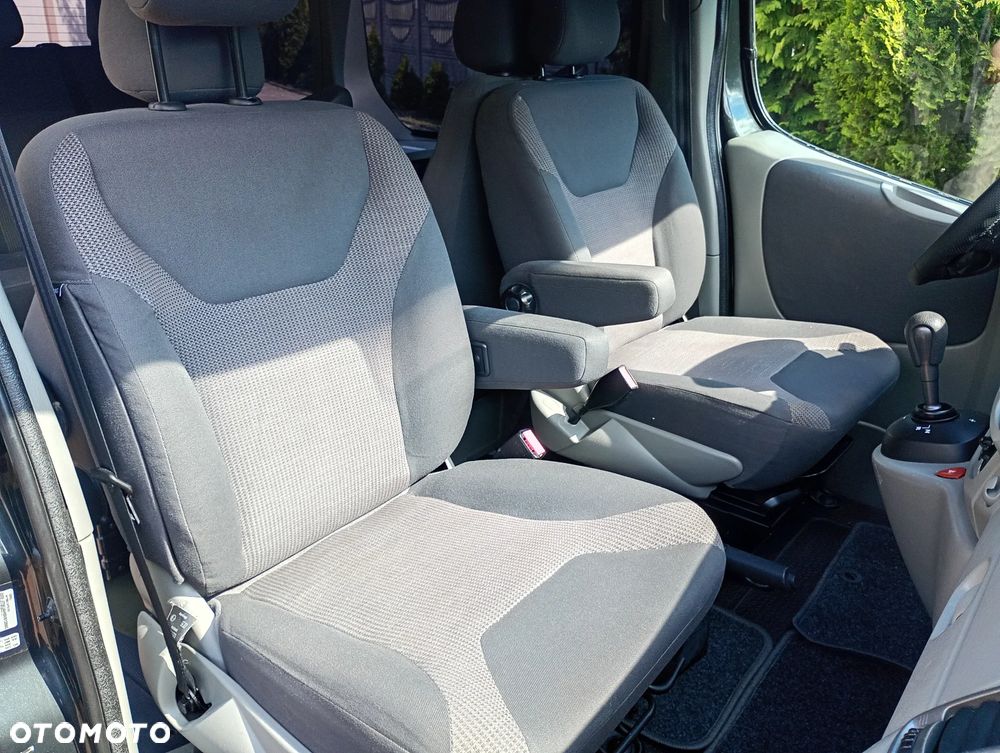 Opel Vivaro - 14