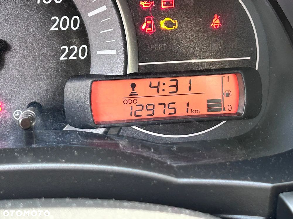 Nissan Micra - 6