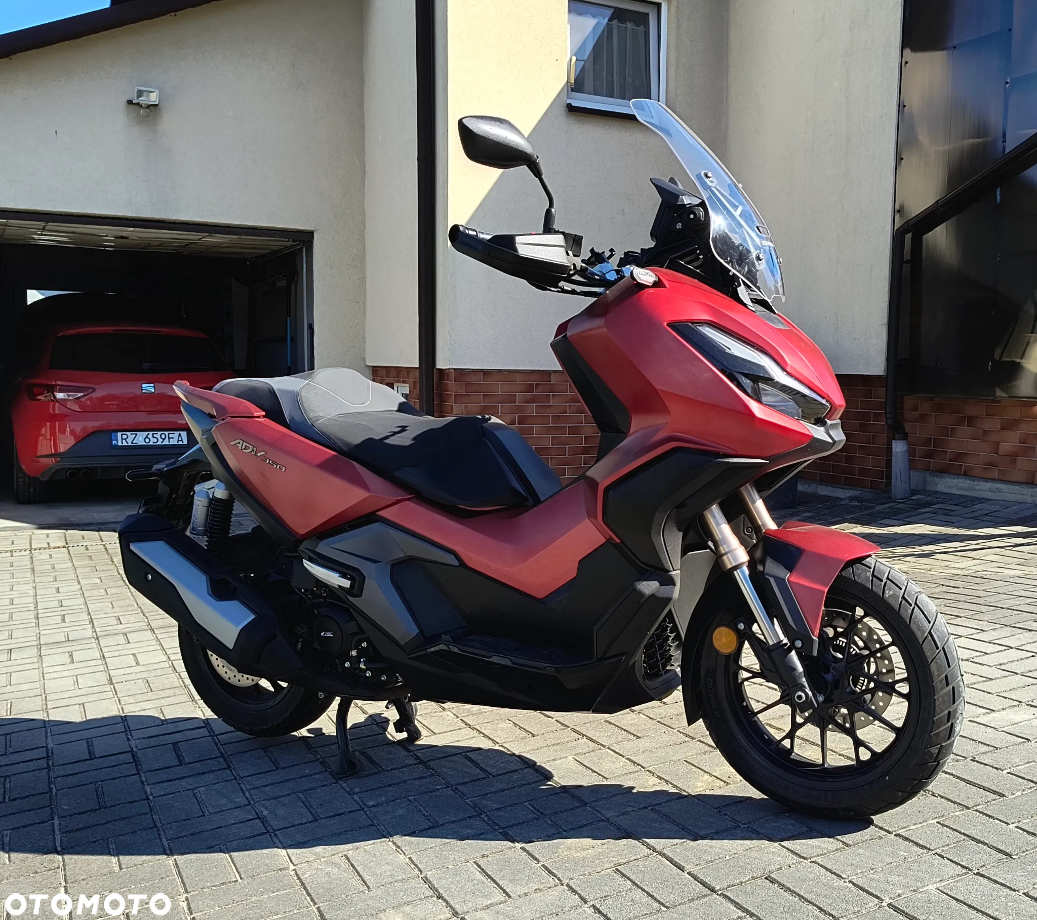 Honda ADV350 - 8