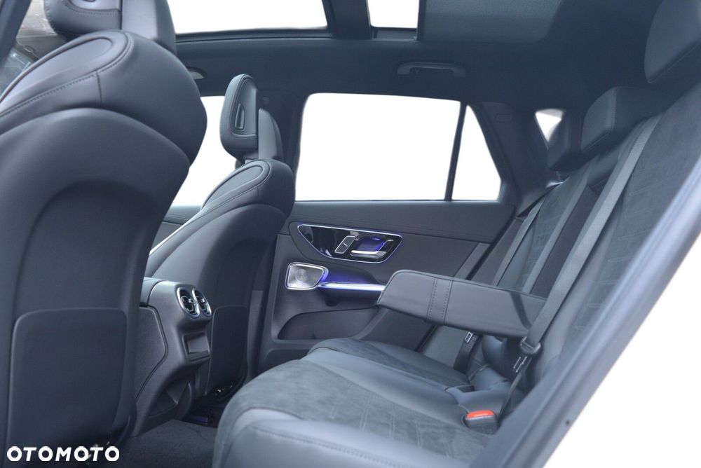 Mercedes-Benz GLC - 9