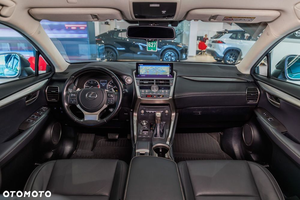Lexus NX 300 F Impression AWD - 6