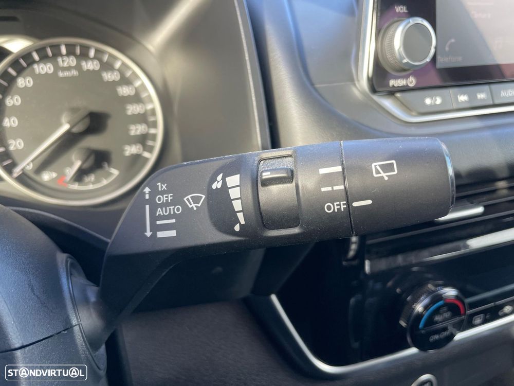 Nissan Qashqai 1.3 DIG-T N-Connecta - 18