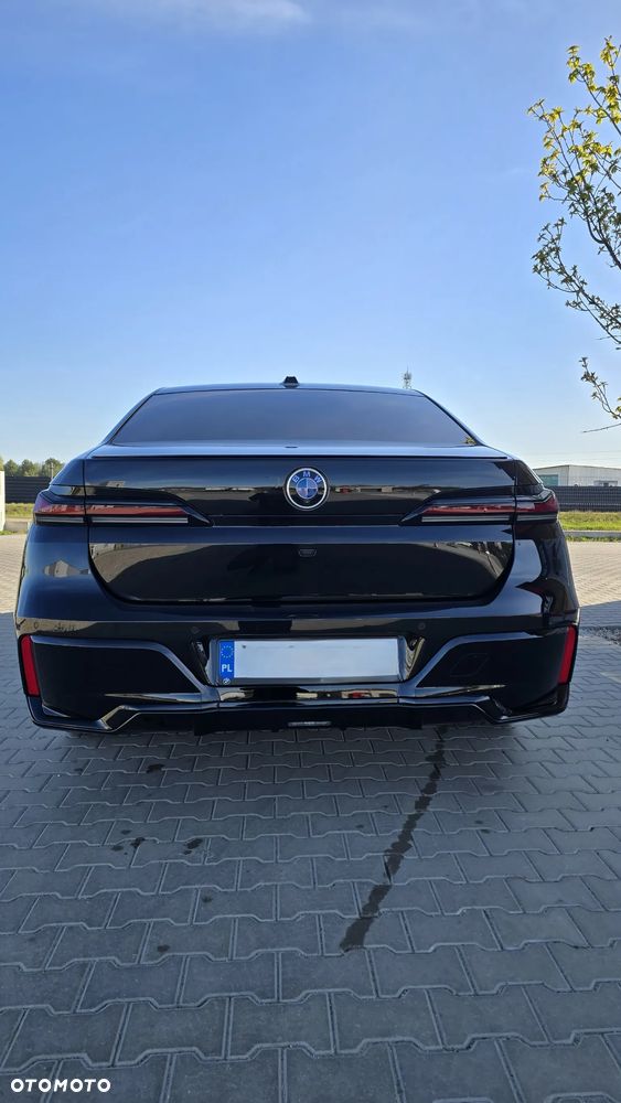 BMW Seria 7 ver-740d-xdrive-mhev-m-sport-sport - 5
