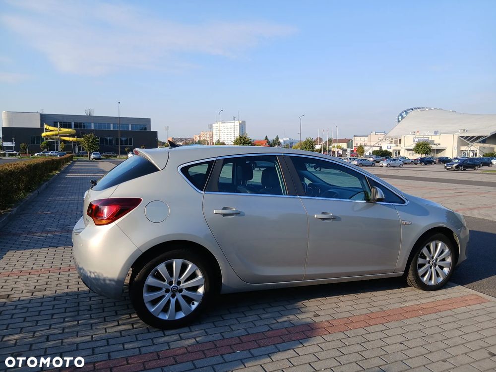 Opel Astra 2010