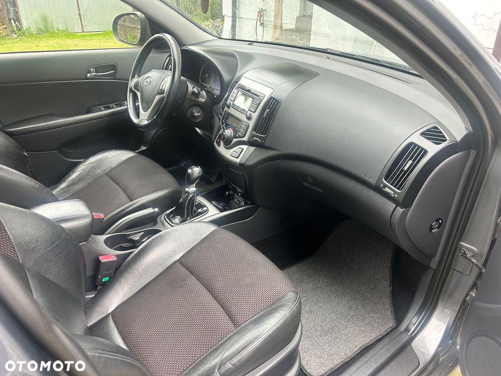 Hyundai i30 1.6 CRDi Base - 8