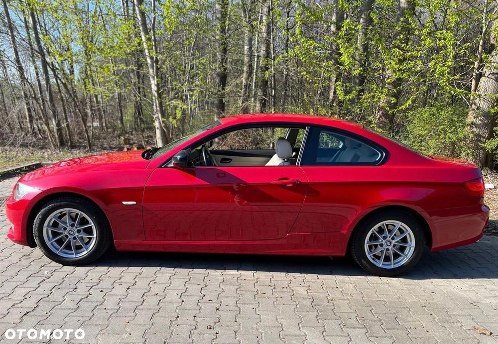 BMW Seria 3 318i Edition Exclusive - 10