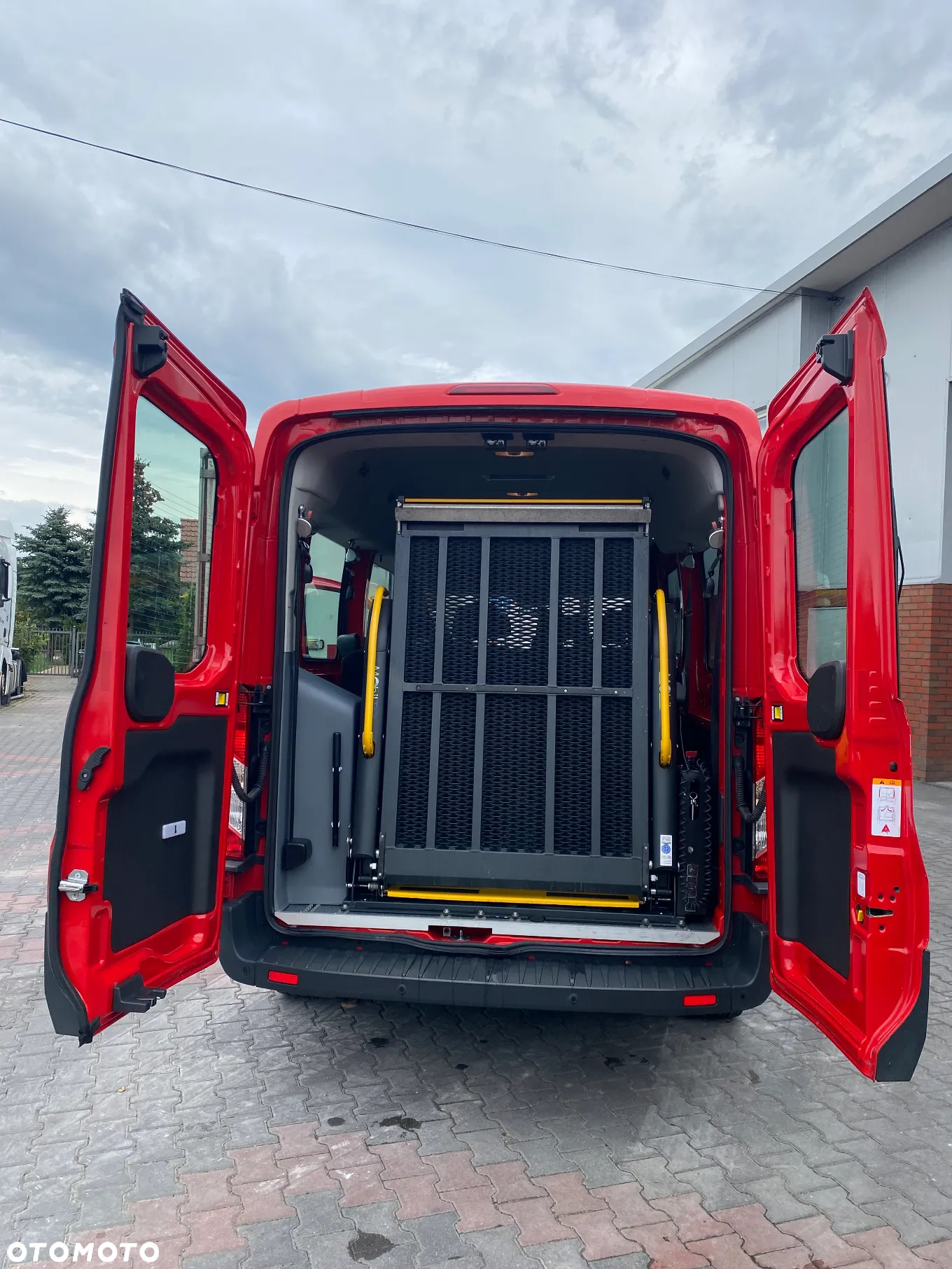Ford Transit - 18