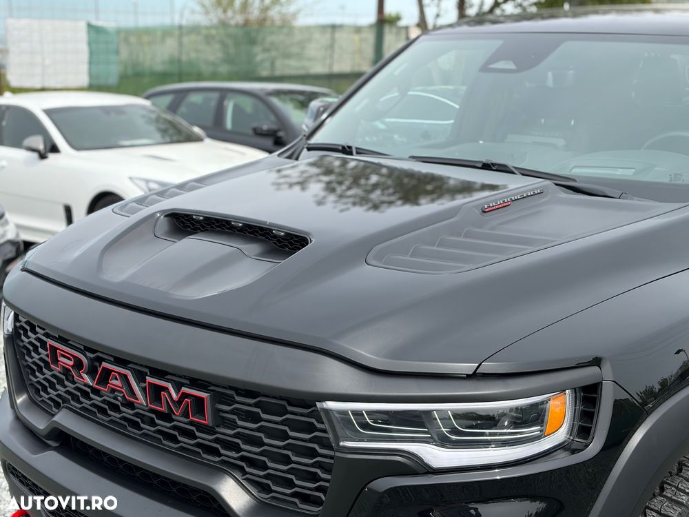 Dodge RAM - 4