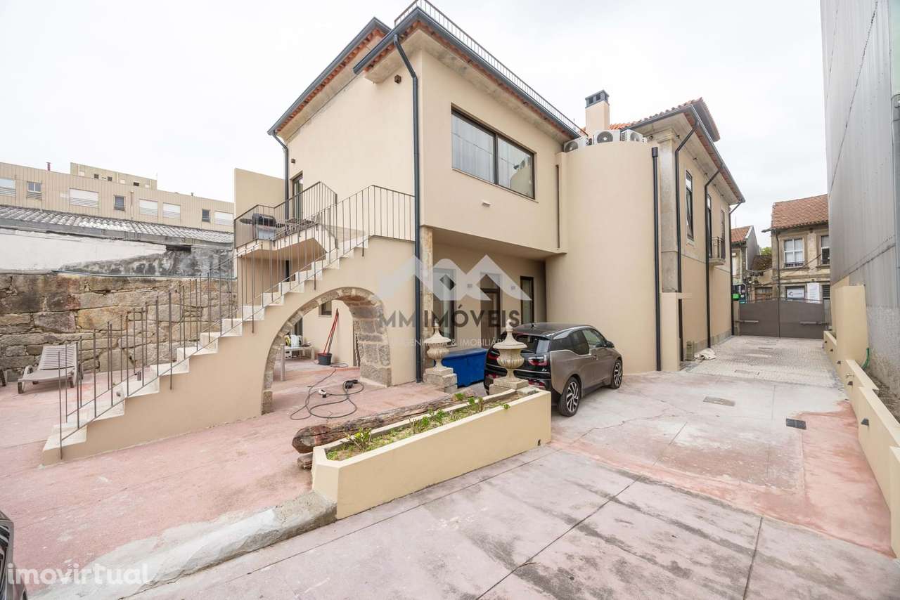 Prédio | Matosinhos - São Mamede de Infesta | Logradouro | Jardim | Ca - Grande imagem: 2/38