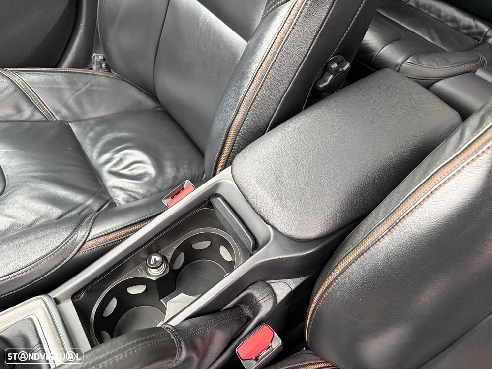 Volvo V40 Cross Country D2 Momentum - 46