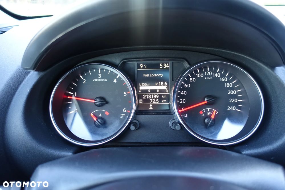 Nissan Qashqai 1.5 dCi DPF acenta - 33