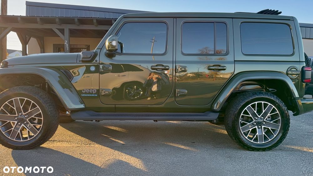 Jeep Wrangler - 8