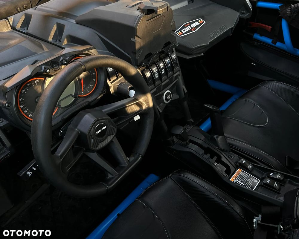 Can-Am Maverick - 5