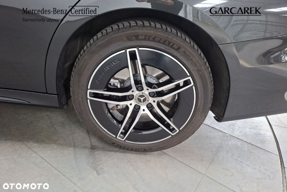 Mercedes-Benz Klasa E - 15