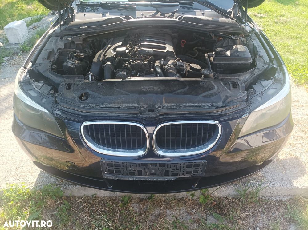Grile nări cromate bară față BMW seria 5 E60 E61 - 4