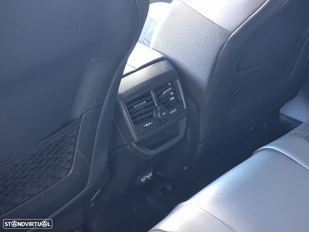 Peugeot 3008 1.5 BlueHDi GT Pack EAT8 - 21