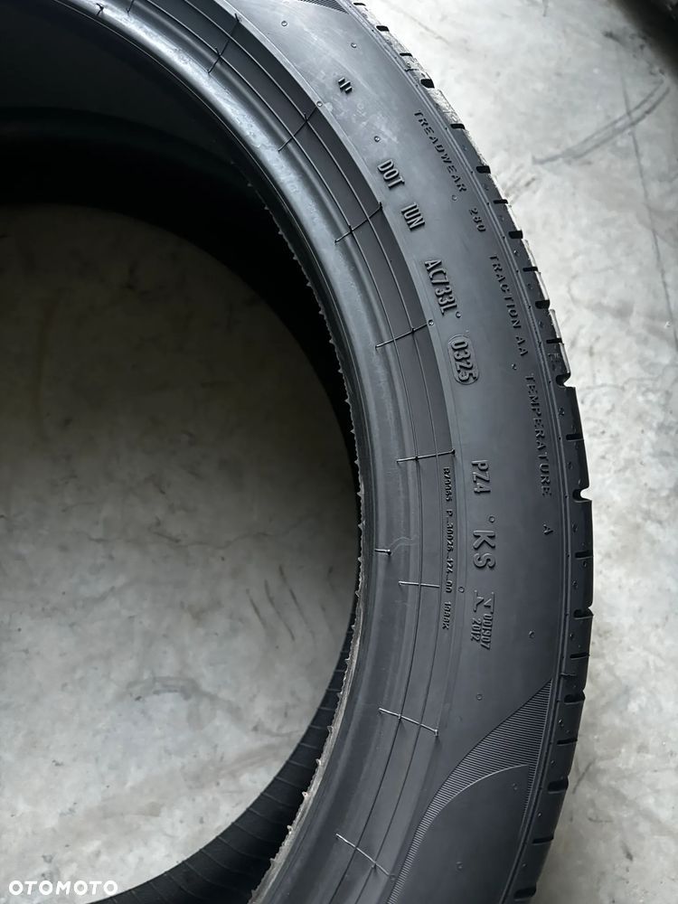 Opony letnie Pirelli P-Zero PZ4 - 265/40R21 - 5