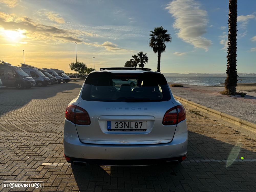Porsche Cayenne S - 3