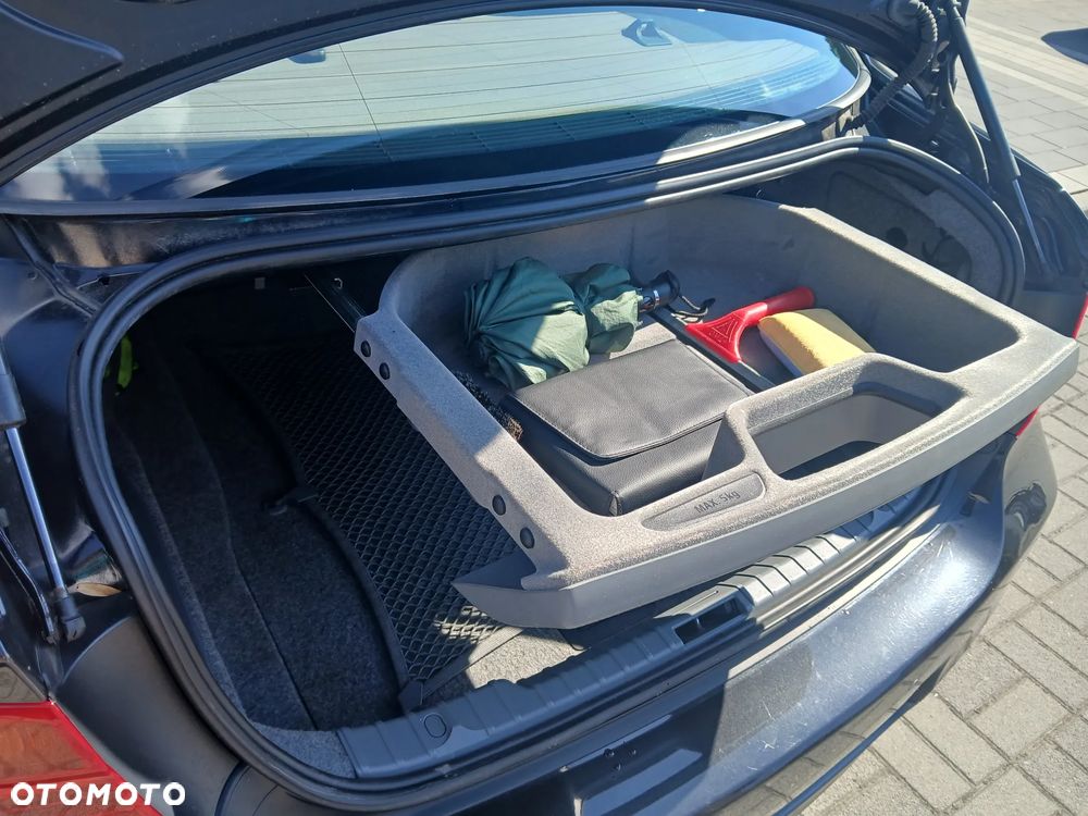 BMW Seria 3 325d - 36