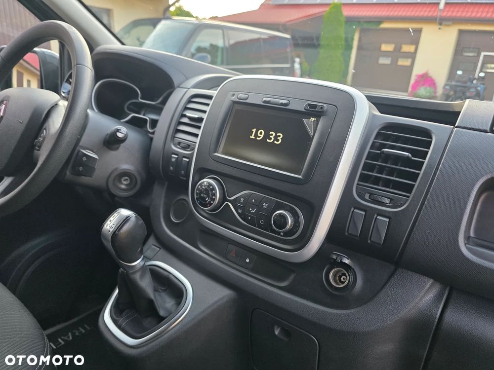 Renault Trafic - 22