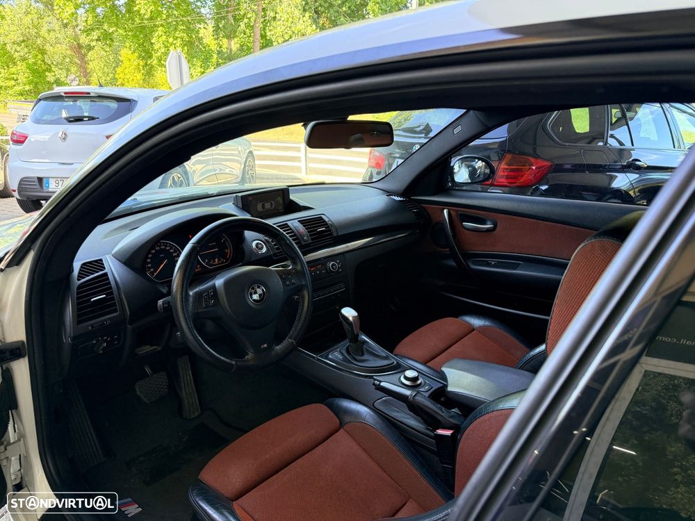 BMW 120 d Aut. Limited Edition Lifestyle c/ M Sport Pack - 19