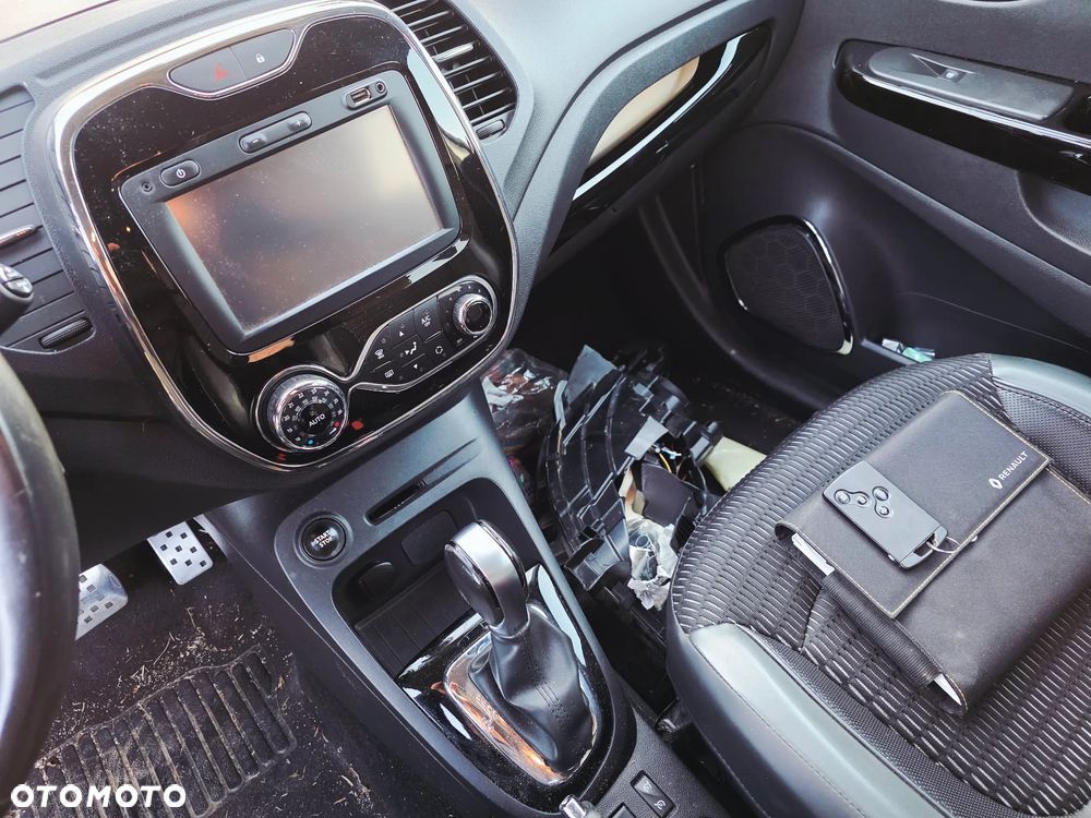Renault Captur TCe 120 EDC Helly Hansen - 12