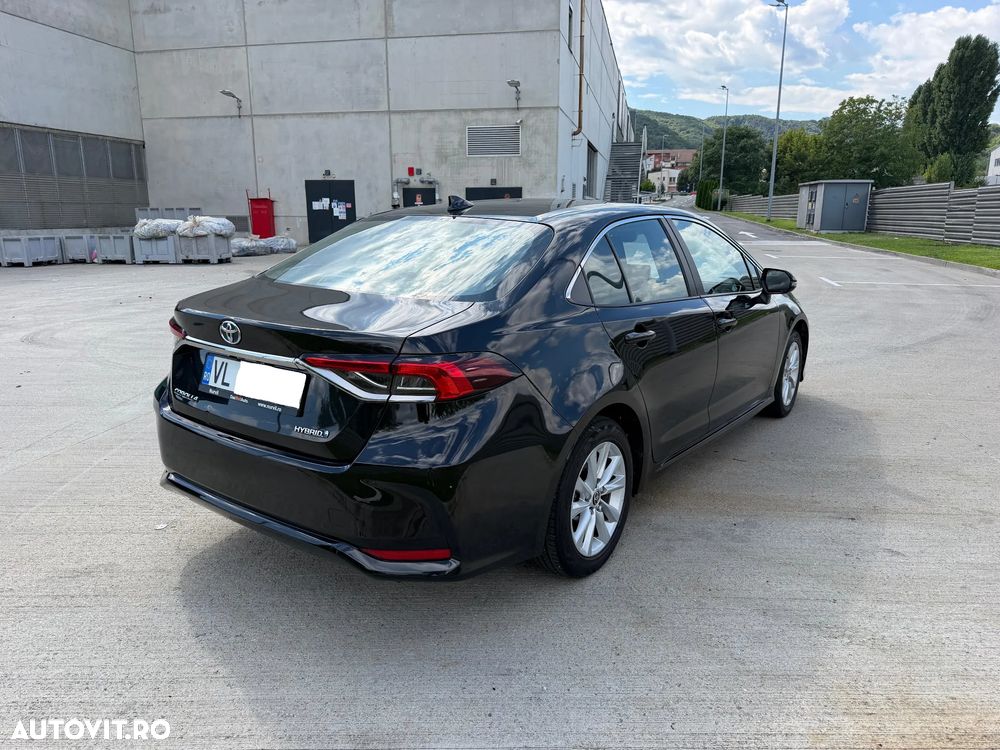 Toyota Corolla 1.8 HSD Business - 11