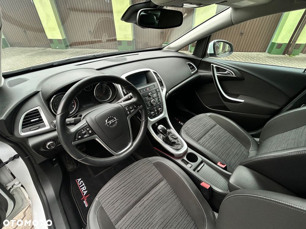Opel Astra 1.4 Turbo Style - 14