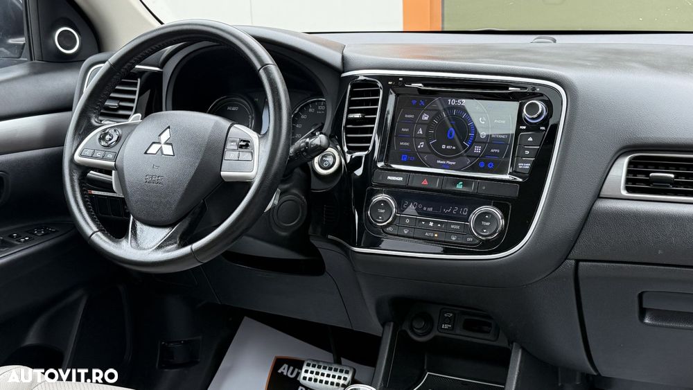 Mitsubishi Outlander - 14