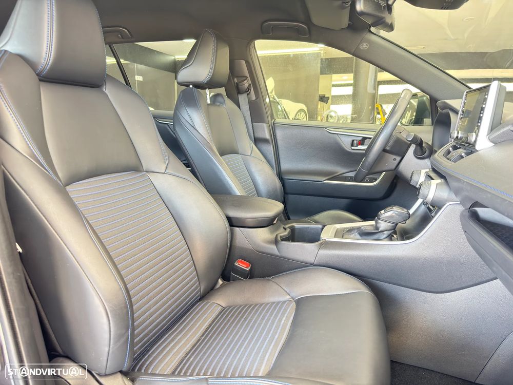 Toyota RAV4 2.5 HDF Square Collection - 9
