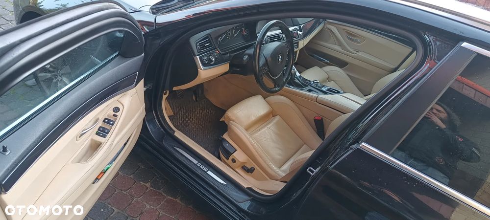 BMW Seria 5 520d - 16