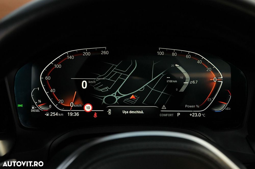 BMW Seria 3 330d xDrive AT MHEV - 31