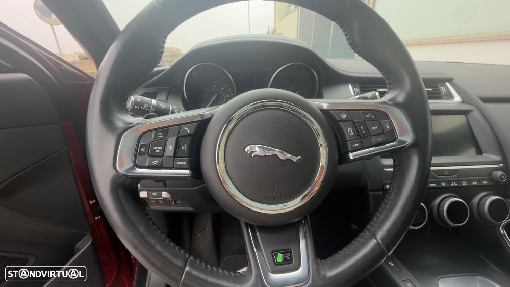 Jaguar E-Pace P300 AWD Aut. S - 8