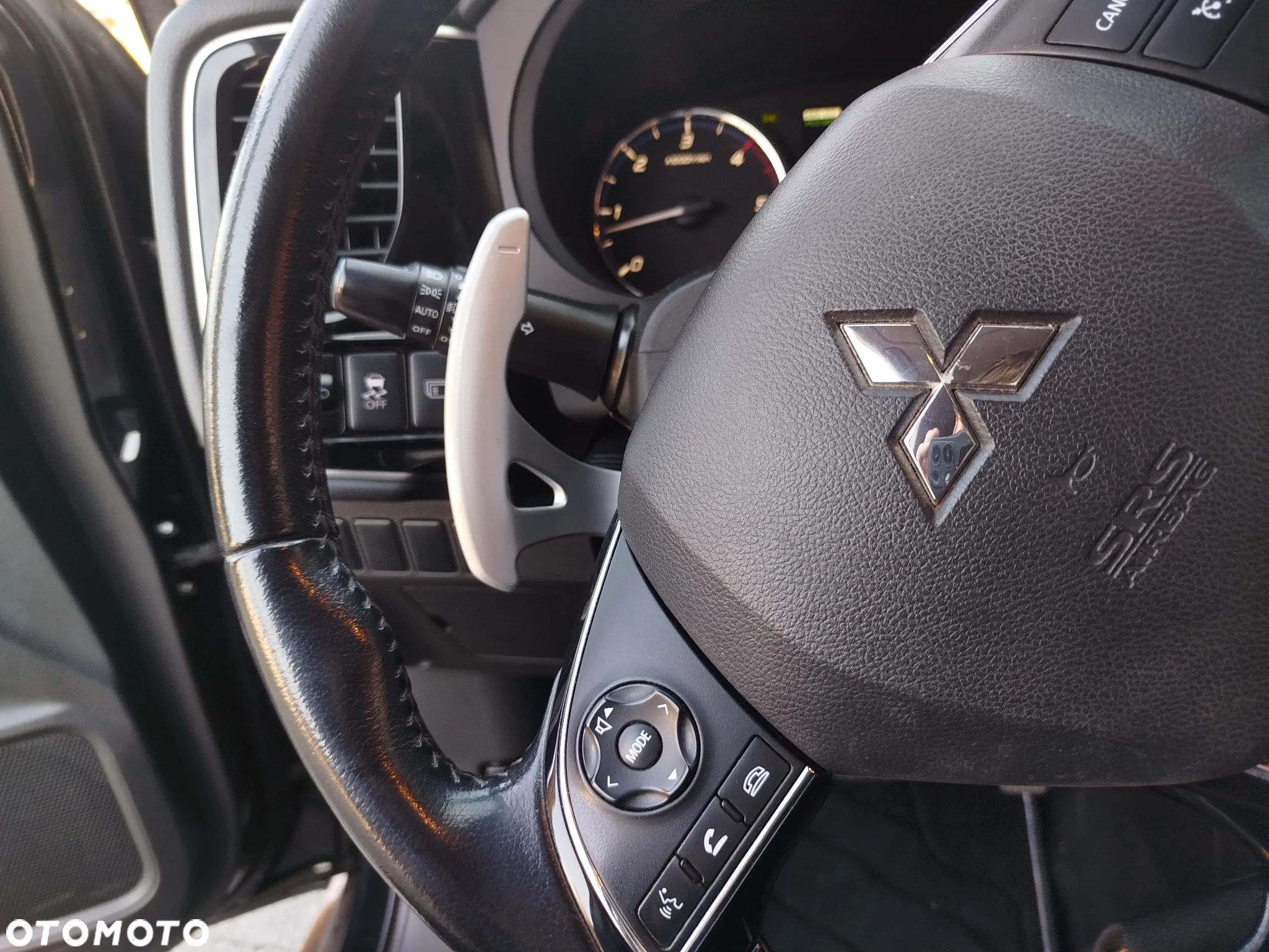 Mitsubishi Outlander 2.2 DID Intense + - 13