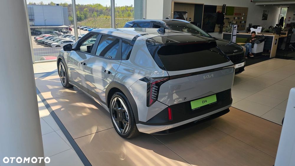 Kia EV4 81.4kWh Business Line - 15