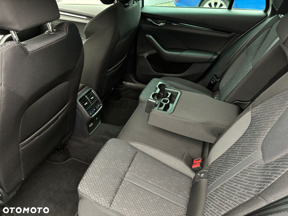 Skoda Octavia 2.0 TDI Style DSG - 31