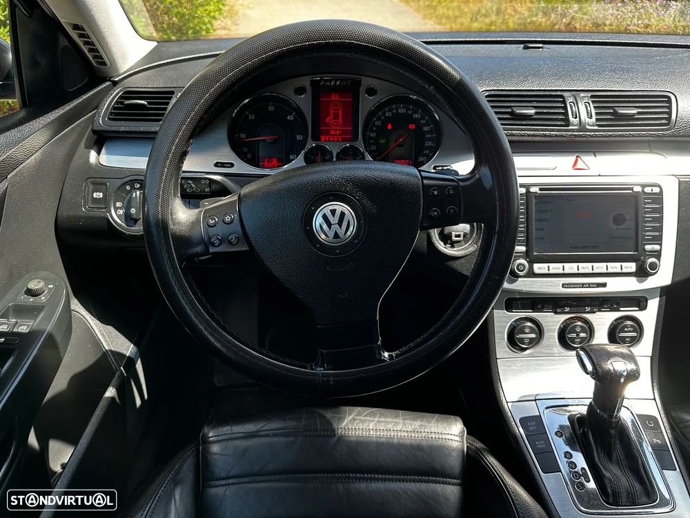 VW Passat Variant 2.0 TDI Highline DSG - 15