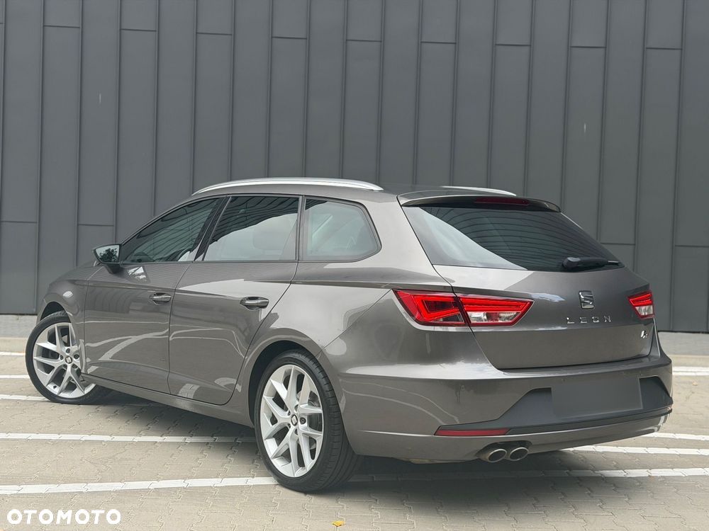 Seat Leon 2.0 TDI DPF DSG FR - 12