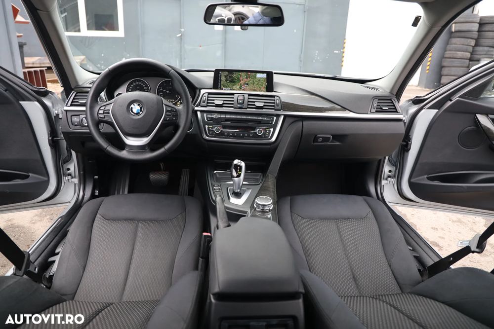 BMW Seria 3 320d Sport-Aut. Efficient Dynamics Edition Luxury Line - 11