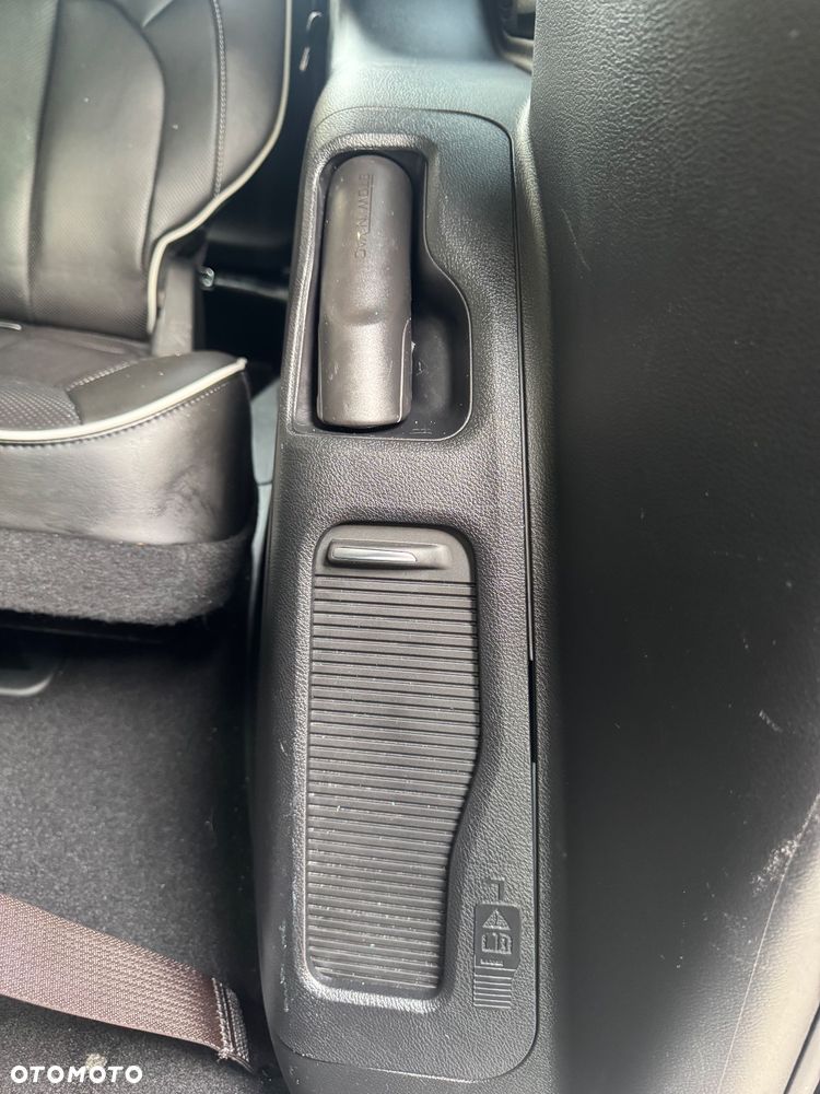 Chrysler Pacifica - 38