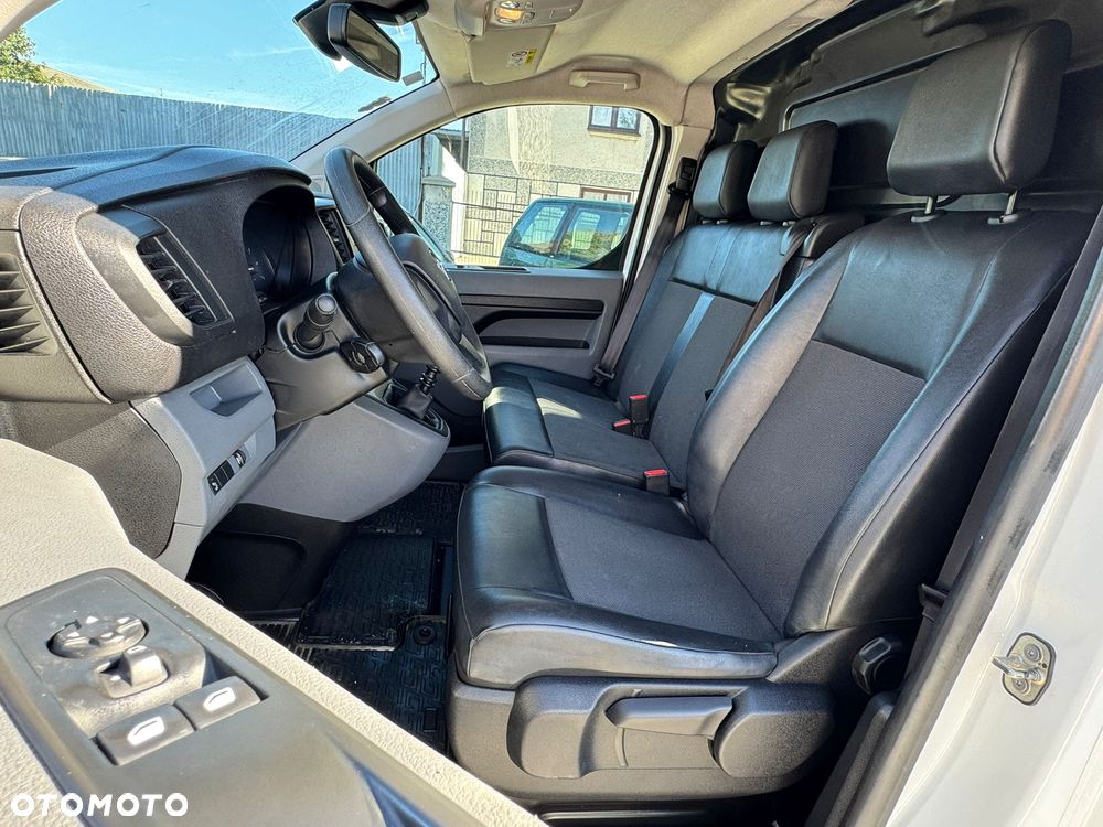 Opel Vivaro - 11