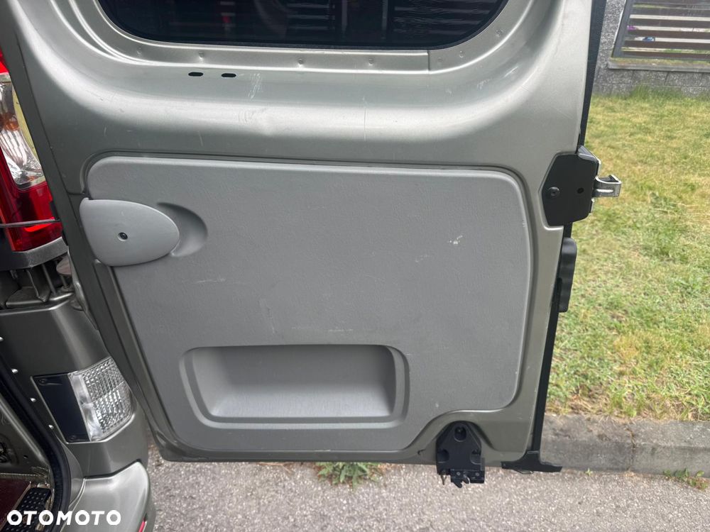 Opel VIVARO L2H1 Długi Klima Elektryka Skóry Dubel Kabina 6os Brygadówka Hak - 13