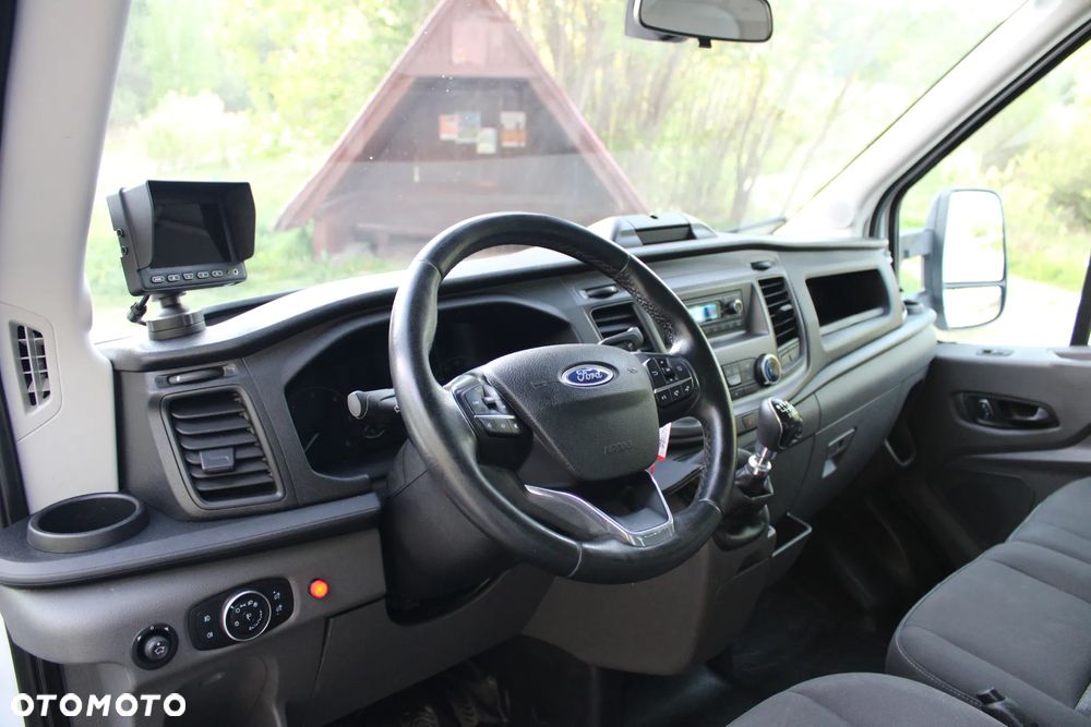 Ford Transit - 12