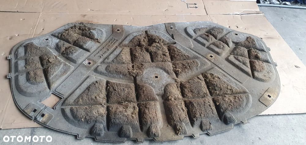 Wygłuszenie maski podbitka spinki VW Passat B6 3C0863831 - 6